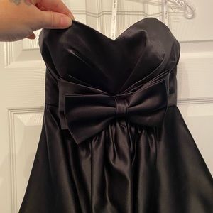 Pretty Maids Strapless bridesmaid dress